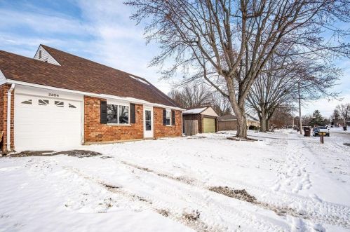 2204 Mississippi Dr, Xenia, OH 45385-4640