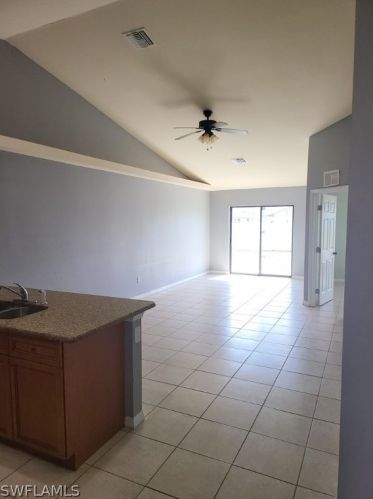 543 5th Pl, Cape Coral, FL 33909-2071