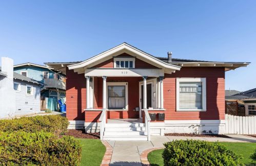 515 24th St, San Diego CA  92102-2919 exterior