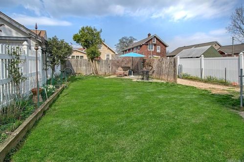 148 Fairview Ave, Rye Brook NY  10573-2906 exterior