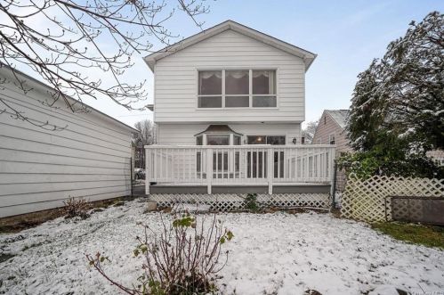 18 Courtland Pl, Middletown, NY 10940-5502