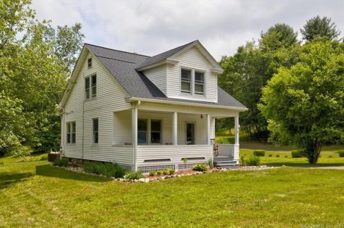 40 Smith St, Terryville, CT 06786-5302