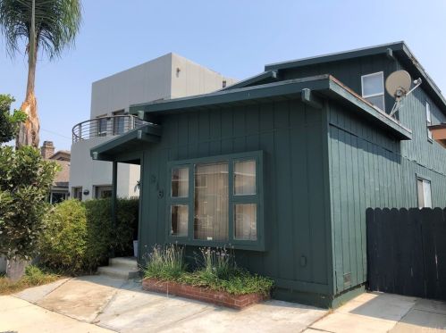 316 8th St, Seal Beach, CA 90740-6308