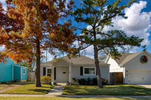 2624 Ryan Ave, Fort Worth, TX 76110-3026