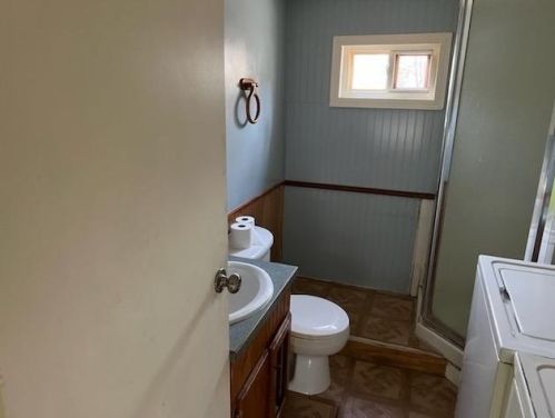 35 Bunker Ln, Dover NH  03823-7543 exterior