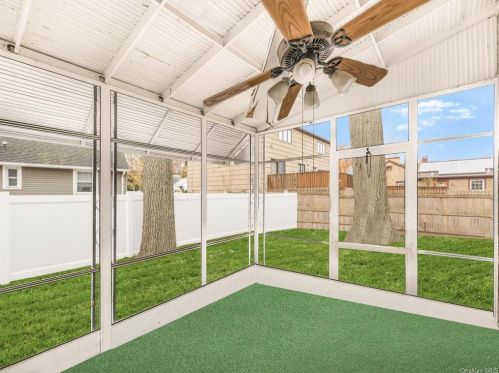 40 Glen Ave, Rye Brook NY  10573-2636 exterior