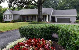 27 Wood Grove Rd, Memphis, TN 38117-2347