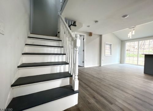 31 Station Rd, Parsippany NJ  07834-2466 exterior