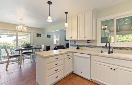 235 San Jacinta Dr, Ukiah CA  95482-5648 exterior