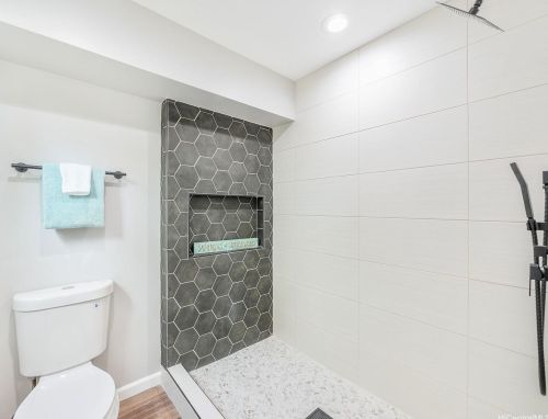 981687 Kiawe St, Aiea HI  96701-1737 exterior