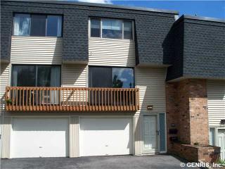 113 Penn Ln, Rochester, NY 14625-2213
