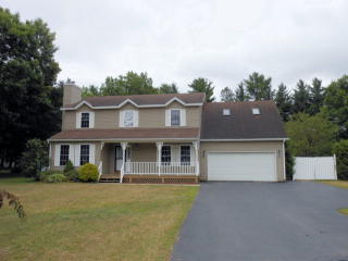 47 Ashton Dr, Morrisonville, NY 12962-9706