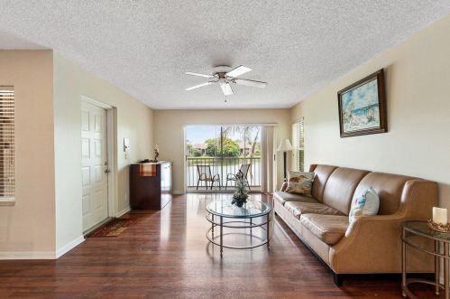 13830 Oneida Dr, Delray Beach, FL 33446-3329