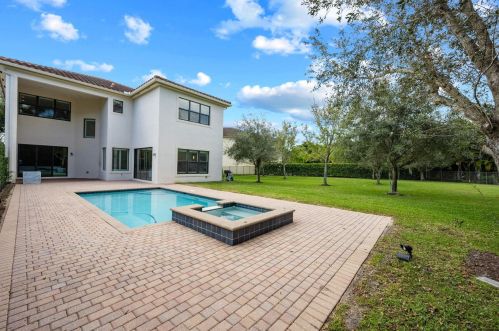 16586 Gateway Bridge Dr, Delray Beach FL  33446-9666 exterior