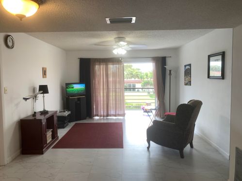 420 Lake Carol Dr, West Palm Beach, FL 33411-2127