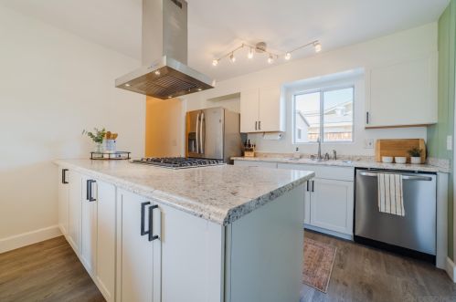 1122 Ivy St, Escondido CA  92026-3031 exterior