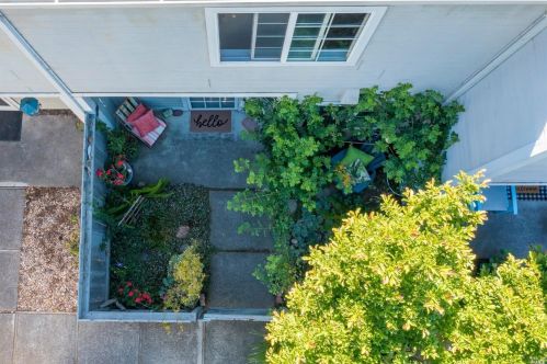 1468 Townview Ave, Santa Rosa CA  95405-7561 exterior