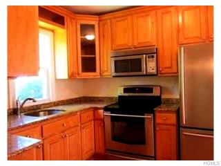 73 Bedford Rd, Chappaqua NY  10514-3422 exterior