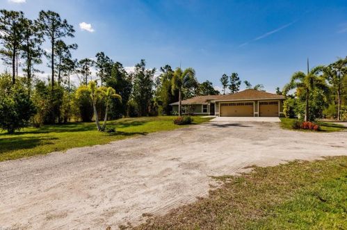 2995 58th Ave, Naples, FL 34120-2494
