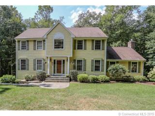 615 Patriot Rd, Southbury CT  06488-3224 exterior