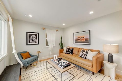 1717 Adina St, Austin TX  78721-1507 exterior