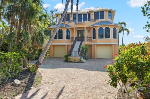15557 Captiva Dr, Captiva, FL