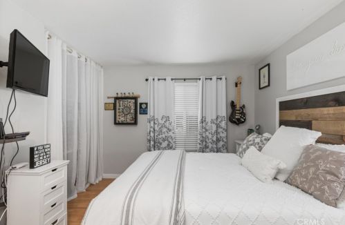 40000 Amberley Cir, Temecula CA 92591-7010 exterior