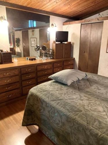 1369 Old Pulaski Rd, New Castle PA  16105-4939 exterior