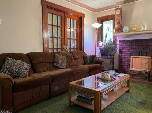 11 Fairmount Ter, East Orange, NJ 07018-2305