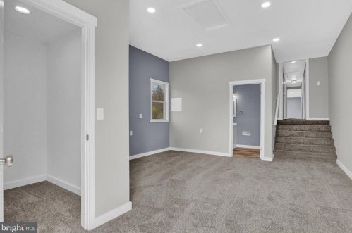 60 Gordon Dr, Carlisle PA  17013-8603 exterior