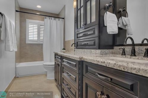 16373 11th St, Hollywood FL 33027-5050 exterior