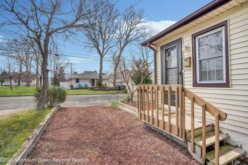 1138 Curtis Ave, Belmar, NJ 07719-3406