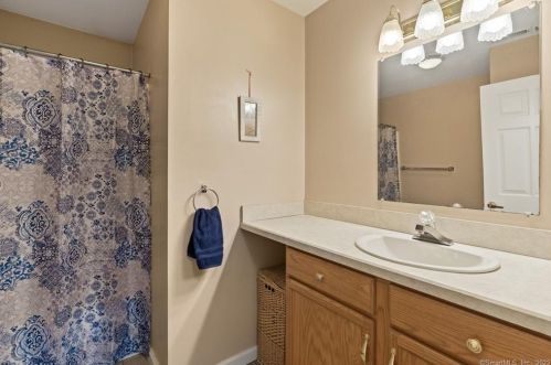 22 Little Falls Way, Durham CT  06422-2918 exterior