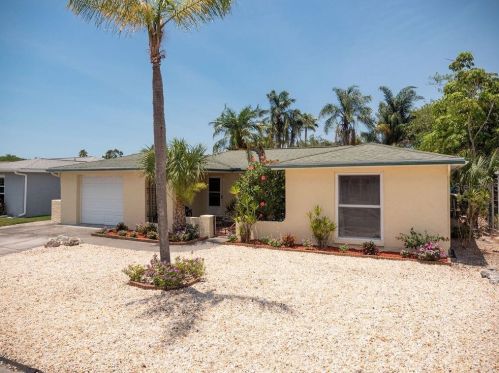 3327 Supreme Dr, Tarpon Springs, FL 34691-4708