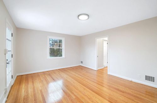 3261 Hardisty Ave, Cincinnati OH 45208-3006 exterior