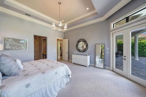 29006 Blaisdell Dr, Naples FL  34119-0930 exterior