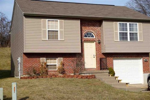 3364 Spruce Tree Ln, Covington, KY 41018-1155