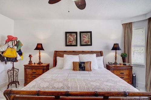 1885 139 Ter, Hollywood FL  33028-2837 exterior