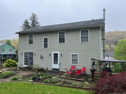 27 Innes Ave, Litchfield, CT 06787-1446