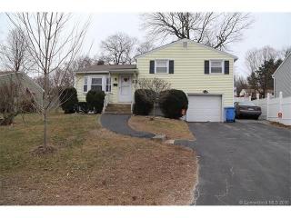 111 Rosette St, Waterbury, CT 06708-1005