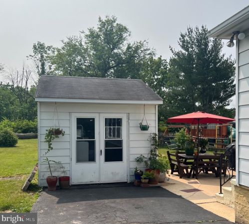 226 Hause Ave, Pottstown PA  19464-2648 exterior