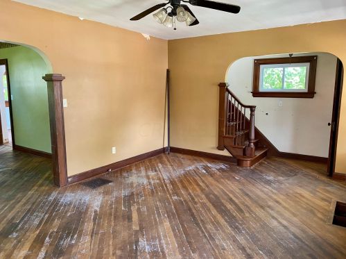 1044 Church St, Marion OH  43302-4457 exterior