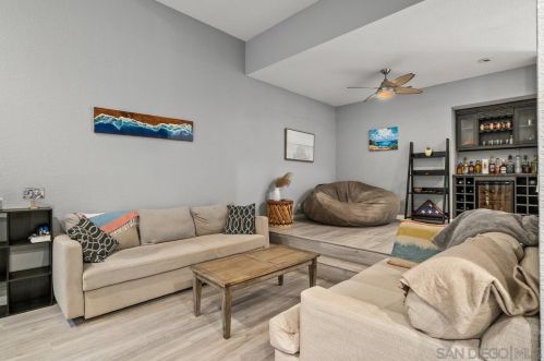 1155 Pacific Beach Dr, San Diego CA  92109-5149 exterior