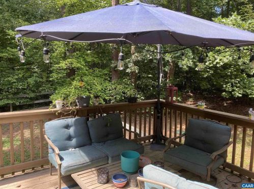 507 Jefferson Dr, Bybee VA  22963-2904 exterior