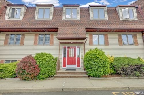 385 Midland Ave, Outwater NJ  07026-1626 exterior