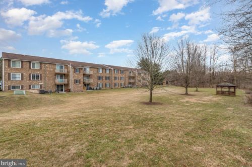 1003 Nanroc Dr, Navy Sup Dpt PA  17055-4480 exterior