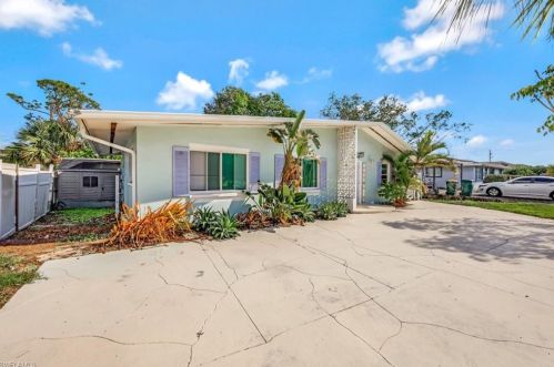 2263 Spruce St, Naples FL  34112-4652 exterior