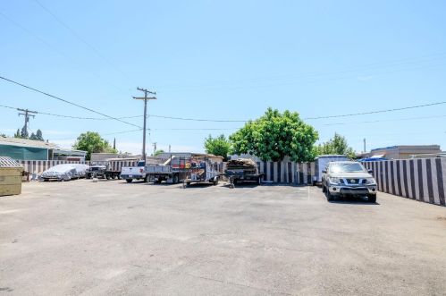 4024 Mchenry Ave, Modesto CA  95356-1512 exterior