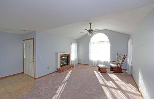 14 Woodberry Dr, Mount Vernon, OH 43050-9041