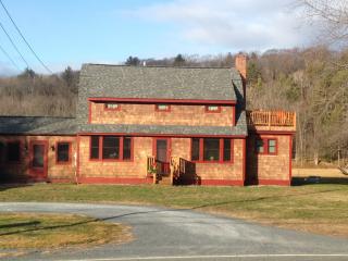 1406 Nh Route 120, Cornish, NH 03745-4828
